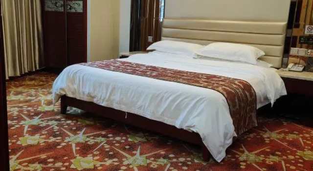 Suite Chayun Hotel