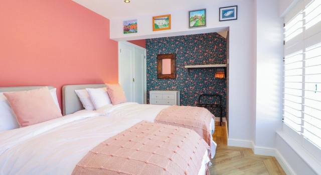 Коттедж The Canalside Cottage