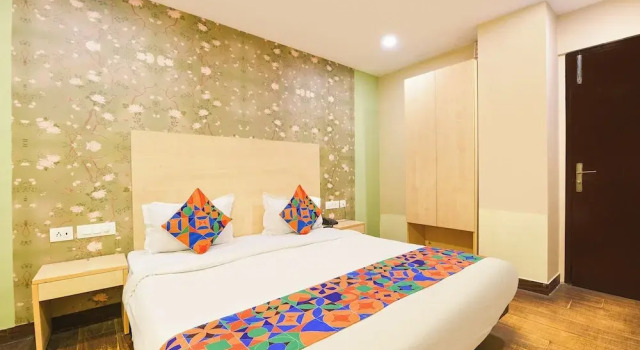 Номер Deluxe Fabhotel Crescent