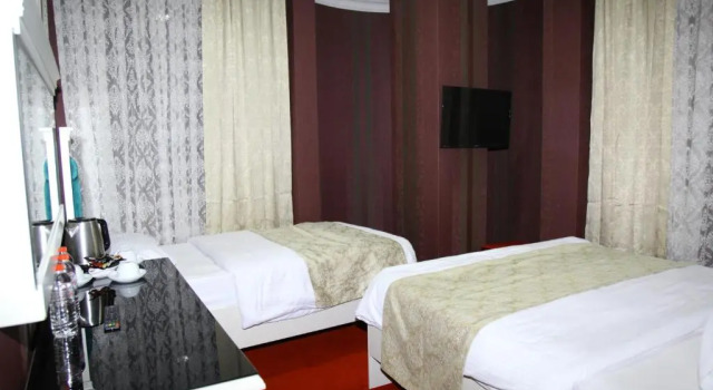 Трёхместный номер Standard Ens Hotel