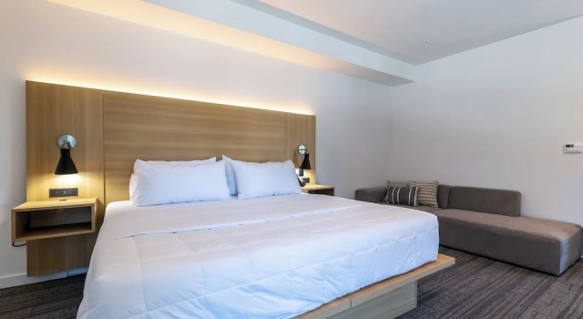Двухместный номер Deluxe с балконом Hotel Mai Downtown Long Beach