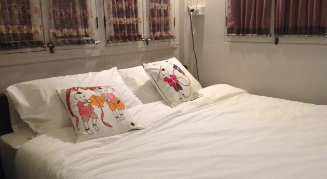 Siri Suvan @ Rambuttri Guest House(ศิริสุวรรณ แอท รามบุตรี เกสท์เฮาส์)
