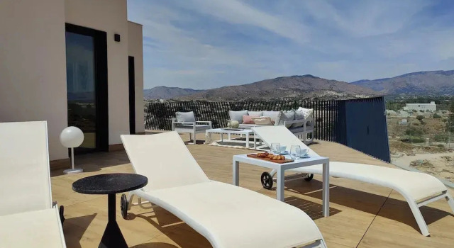 Номер Standard Пентхаус с балконом Allonbay Apartments