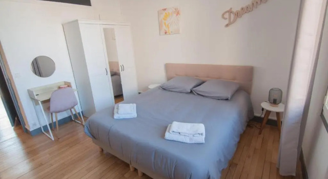 Bel appartement Tours Centre 2 chambres, 6 pers "Pied-à-Tours", Rezerwuj Apartament Tours 