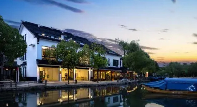 Fumeng Yuehe River View Homestay, Book Hotel Hoteller i Suzhou med parkering, Parkering
