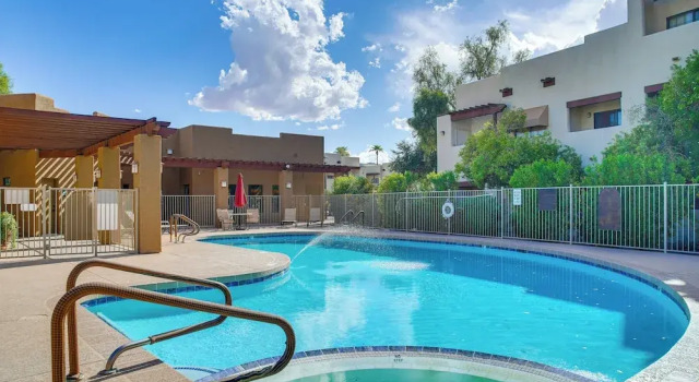 Апартаменты Unwind Poolside! Condo 1 Mi to South Mountain Park
