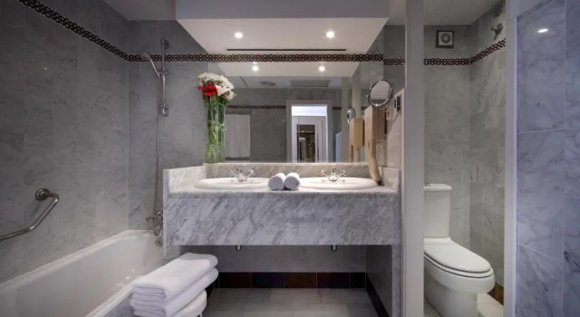 Полулюкс Hotel Abades Benacazon