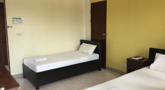 Coron Vista Lodge, Rezerwuj Hotel Hotele w Coron Town Proper z parkingiem, Parking