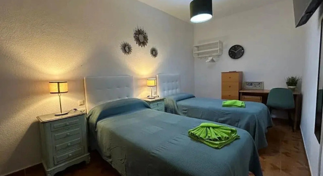 Habitaciones Figueroa, Book Apartment Centro Madrid, near Edificio Grassy