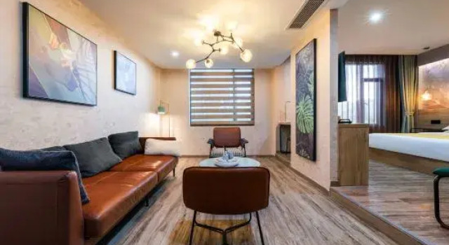 Люкс Business Leaf Time Art Hotel