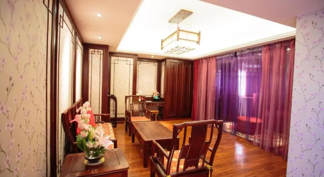 Люкс Zhengzhou Yuehai Hotel