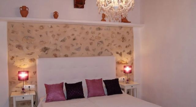 Vintage Villa in Ibiza With Private Swimming Pool, Book Villa Hotels in Ibiza with a Pool, Swimming Pool