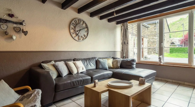 Picturesque Cottage in Alle With Garden