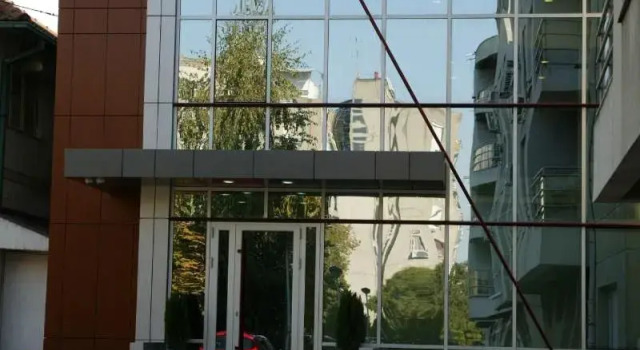 Hotel Contact, Забронировать Отель Отели Земун с парковкой, рядом с Millenary Monument, Парковка