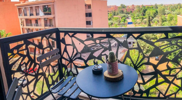 Appartamento doppio con balcone e con vista sul parco Foch Apartment