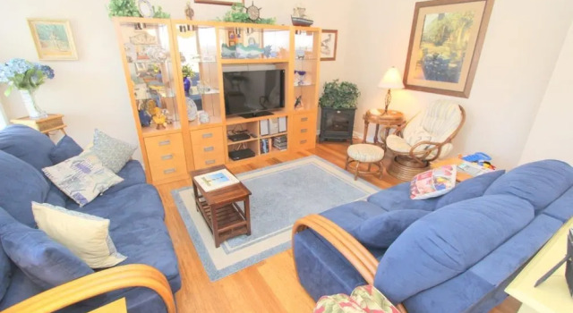37488 Kaitlyn Dr Oyster Bay by Long & Foster, Забронировать Отель Отели Рехобот-Бич 4 звезды, рядом с Rehoboth Railroad Station, 4*