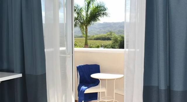 Двухместный номер Standard с балконом и с видом на горы Tropical Casa Laguna