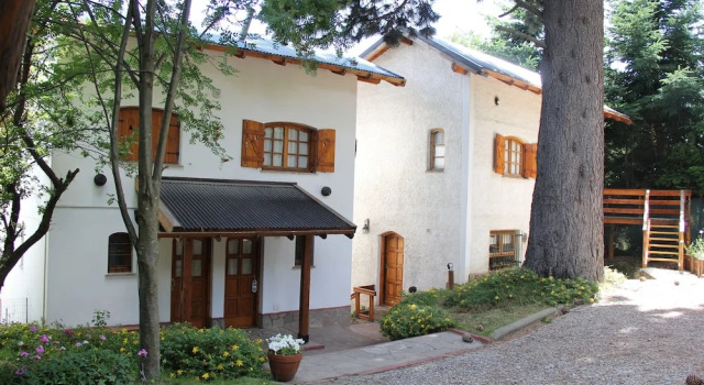 Семейное бунгало с 2 комнатами LA PONDEROSA Apart Hotel