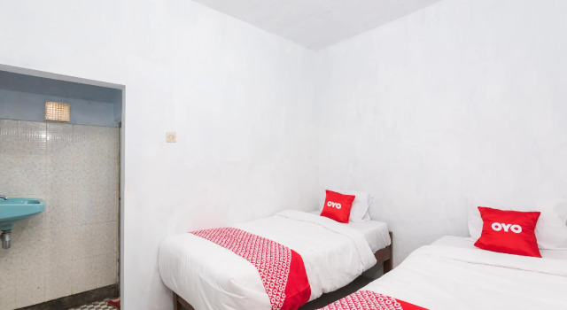 Standard double chambre OYO 1765 Herman Homestay
