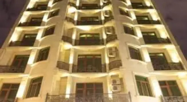 Happy Inn Hotel, Забронировать Отель Бизнес-отели Баку, рядом с Хаятт Конференц-Центр, 4* 5*