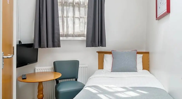 Номер Standard OYO Townhouse New England, London Victoria