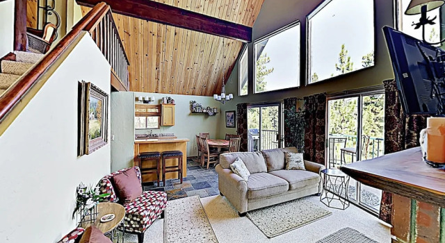 New Listing! Cozy W/ Game Room & Decks 2 Bedroom Home, Забронировать Дом для отпуска Твин Пикс San Bernardino Mountains