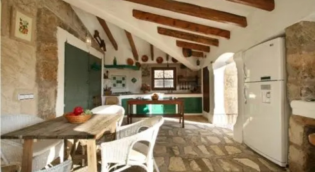 Rota Morell, Book Hotel Pollença Majorca