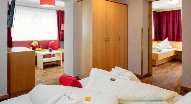 Kinderhotel Laderhof, Забронировать Отель Отели в центре Ладис с завтраком, отели в центре Ладис с завтраком