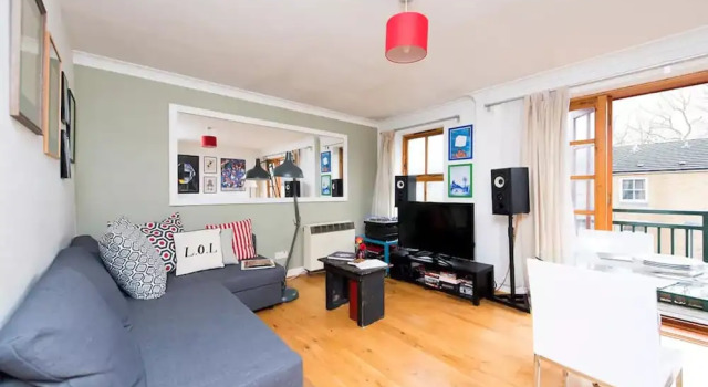 Modern Bright Flat on Victoria Park