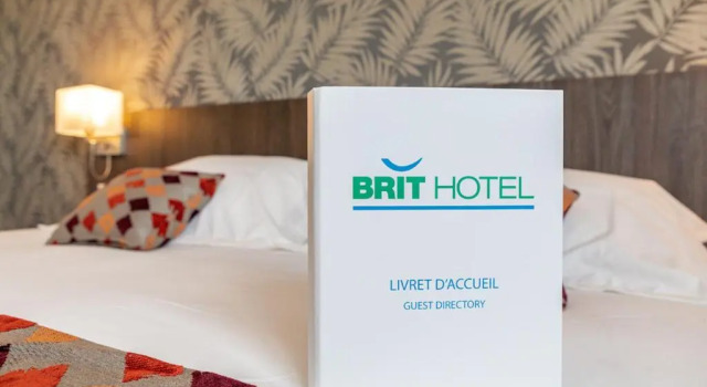 Двухместный номер Superior Brit Hotel Ploermel - Hotel de lHippodrome