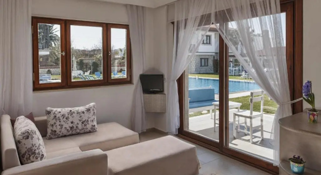 Люкс Deluxe Mara Bahçe Alaçatı