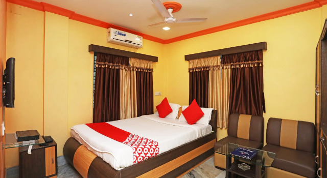 OYO Flagship 10079 Rainbow Guest House, Boek Pension Hotels in Jādabpur met parkeren, Parkeren