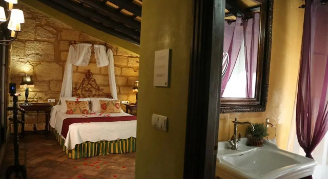 Полулюкс La Casona de Calderón Gastronomic & Boutique Hotel