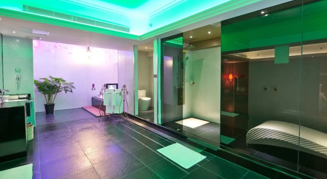 Номер Standard The Royal Pinnacle Hotel