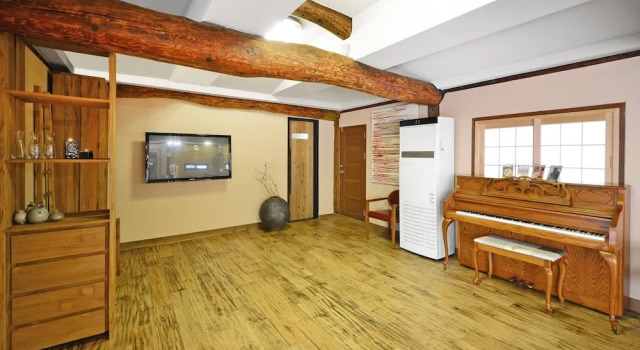 Gyeongju Hanokstay Hangbokhanzip, Забронировать Отель Отели Кёнджу 3 звезды, рядом с Мост Вольджонгё, 3*
