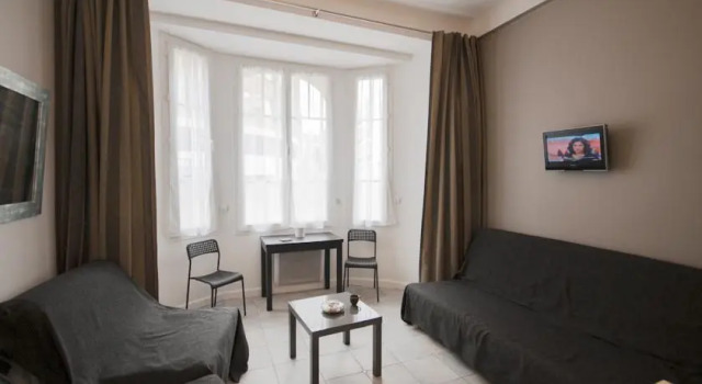 Studio Gambetta, Забронировать Отель Ницца Приморские Альпы, рядом с Музей Массена