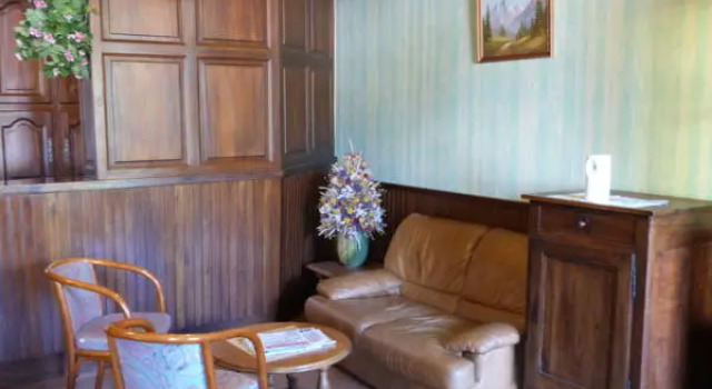 Auberge D'ici & D'ailleurs, Book Hostel / Vandrerhjem Hostels i Lot, Hostel / Vandrerhjem