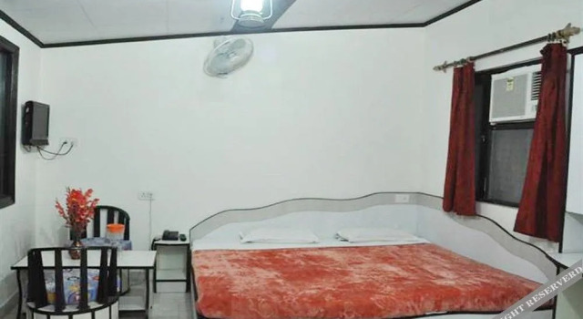 Hotel Dawat Palace