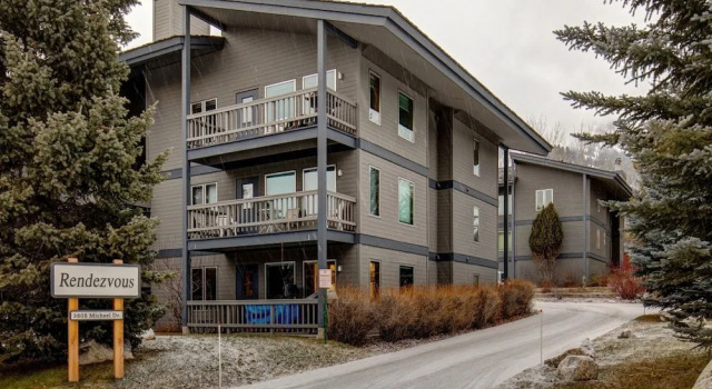 Abode at Rendezvous Retreat Home