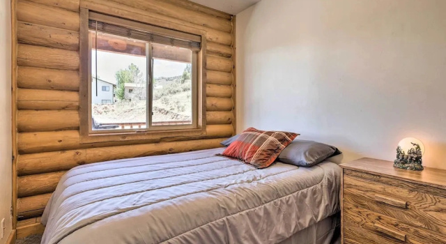 Коттедж Pioche Family Cabin w/ View - Walk to Main St!
