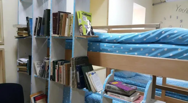 Ninas rooms, Забронировать Хостел Отели Тбилиси с парковкой, рядом с Парк Рике, Парковка