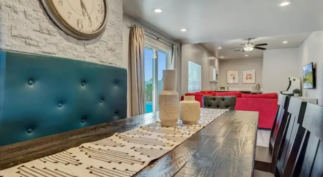 Amazing 4-bdrm W/backyard Paradise in Scottsdale!