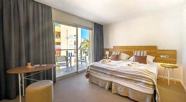 Camera Deluxe Sky Bel by Garden Hotels