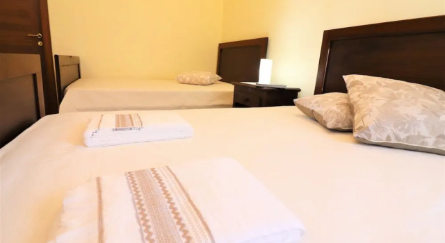 Triple Comfort Pink Grapefruit, Book Bed and Breakfast Hoteller i Magliano med pool, Swimmingpool