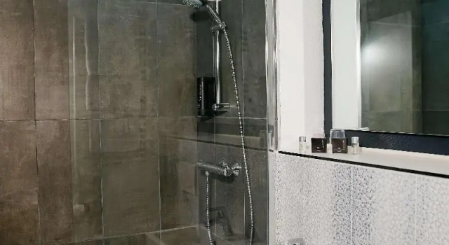 Balkonlu Standart çift kişilik oda Campanile Lille - Roncq