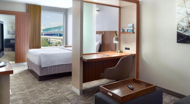 Люкс SpringHill Suites by Marriott Atlanta Airport Gateway