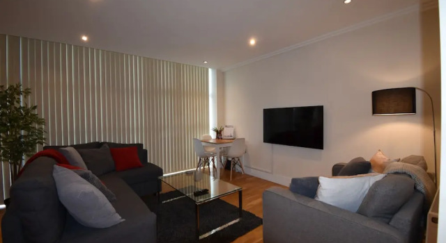 Northside Apartments Brentford, Varaa Huoneisto Asunnot kohteessa Merseyside, Huoneisto