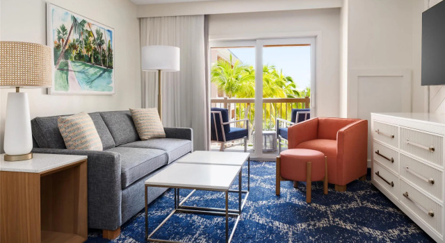 Четырёхместный номер Standard с балконом DoubleTree by Hilton Grand Key Resort