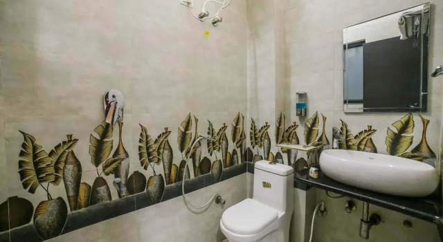 Люкс OYO 23295 Hotel The Rajfort