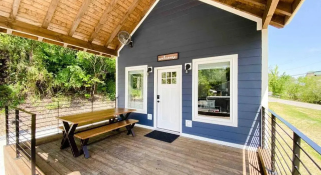 Апартаменты Cozy Smoky Mountain Tiny House